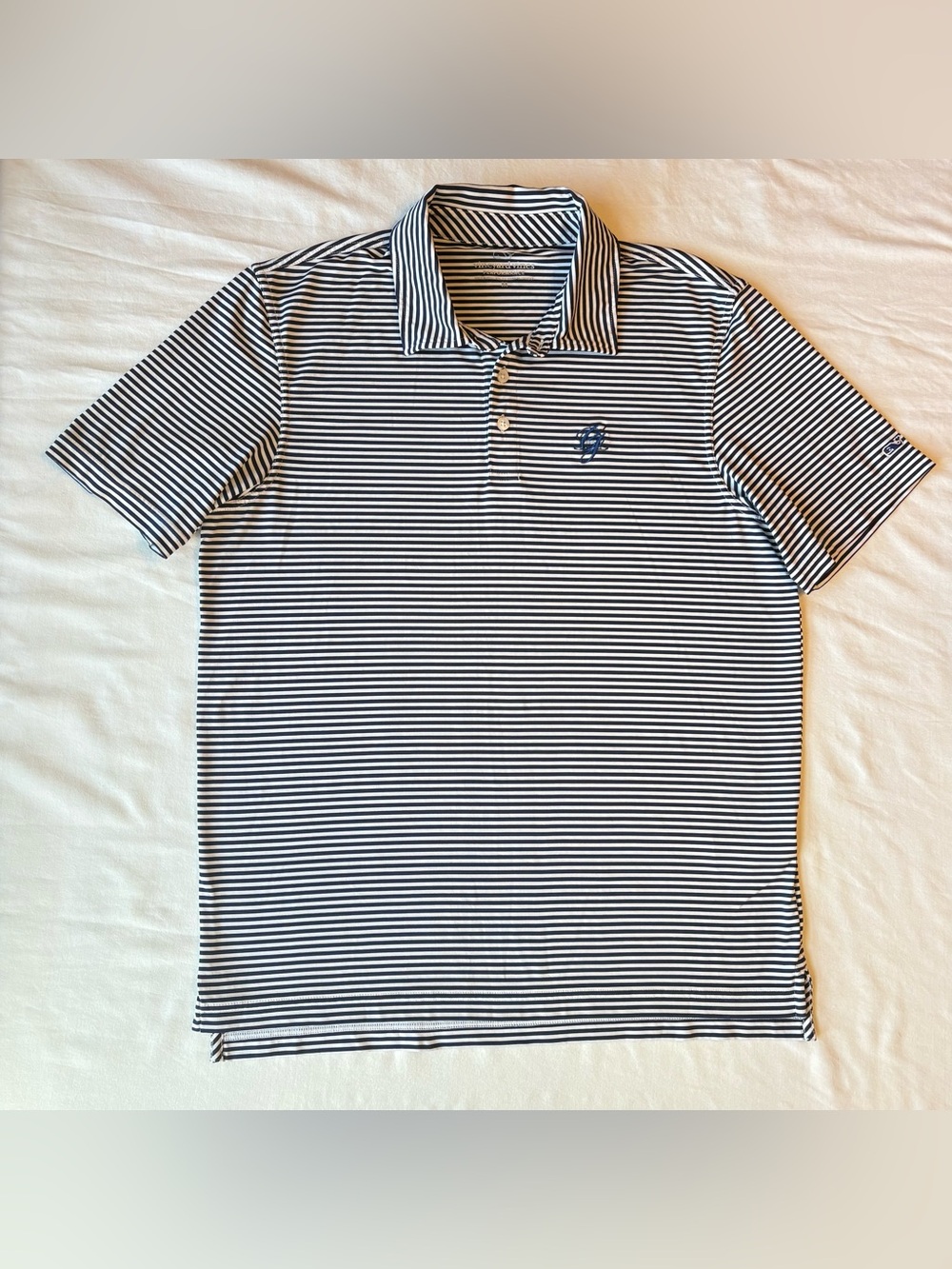 Vineyard Vines Men's Striped Performance Polo Shirt size M Navy and White